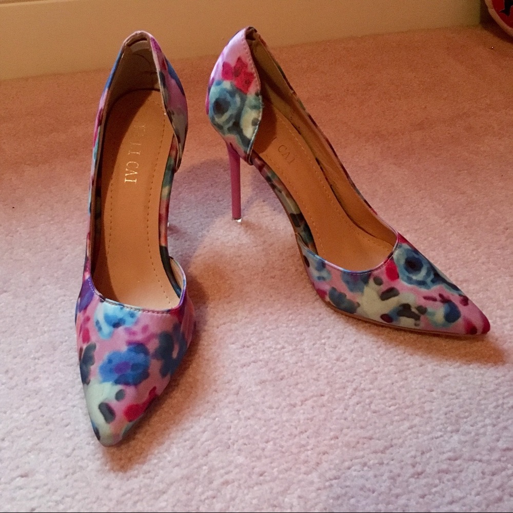 YA LI CAI Heels